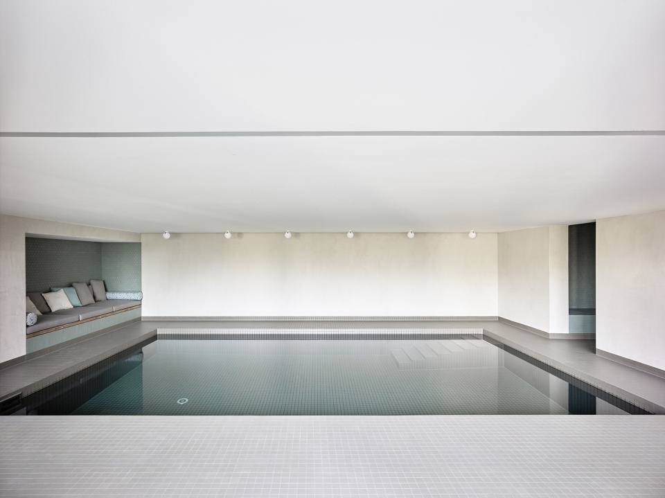 extension house grieder swarovski by afgh architects