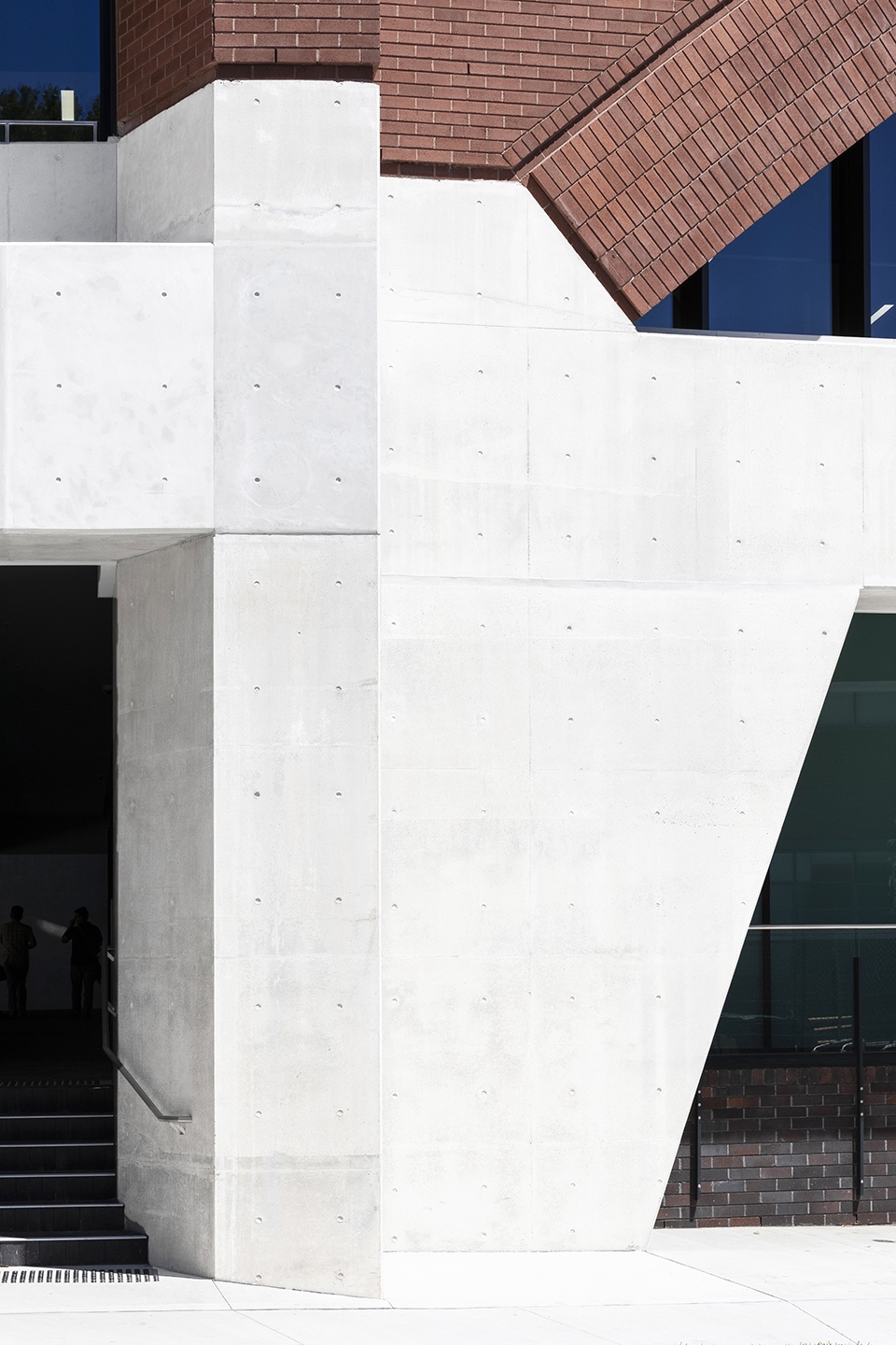 rail operations centre by jacobs smart design studio