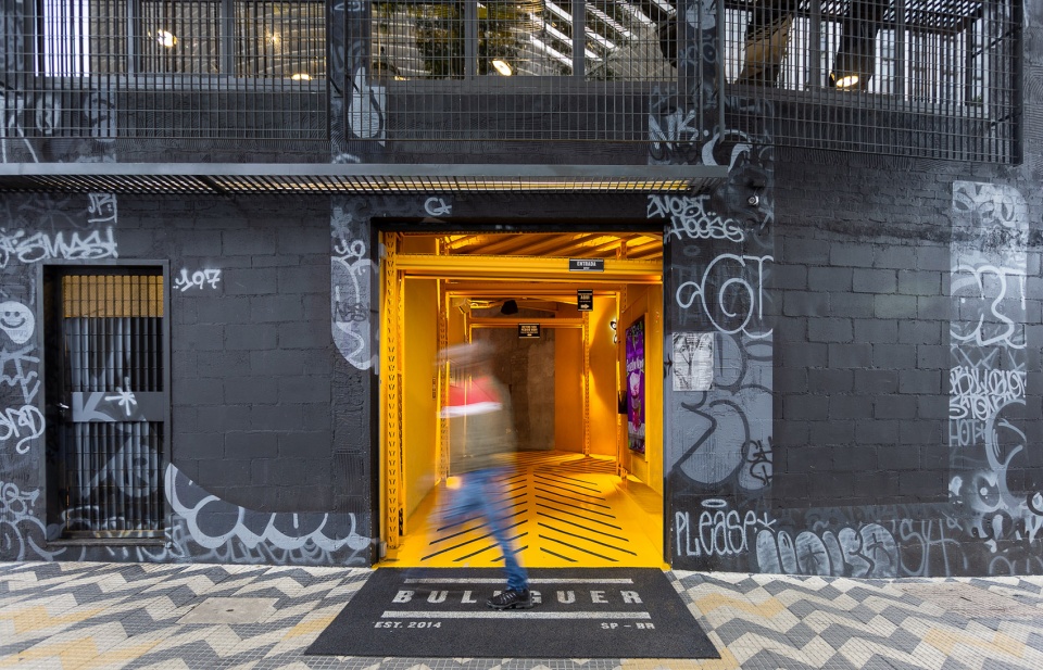 bullguer centro by superlimao studio