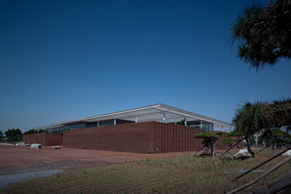 dingshi logistics office building china by archstudio