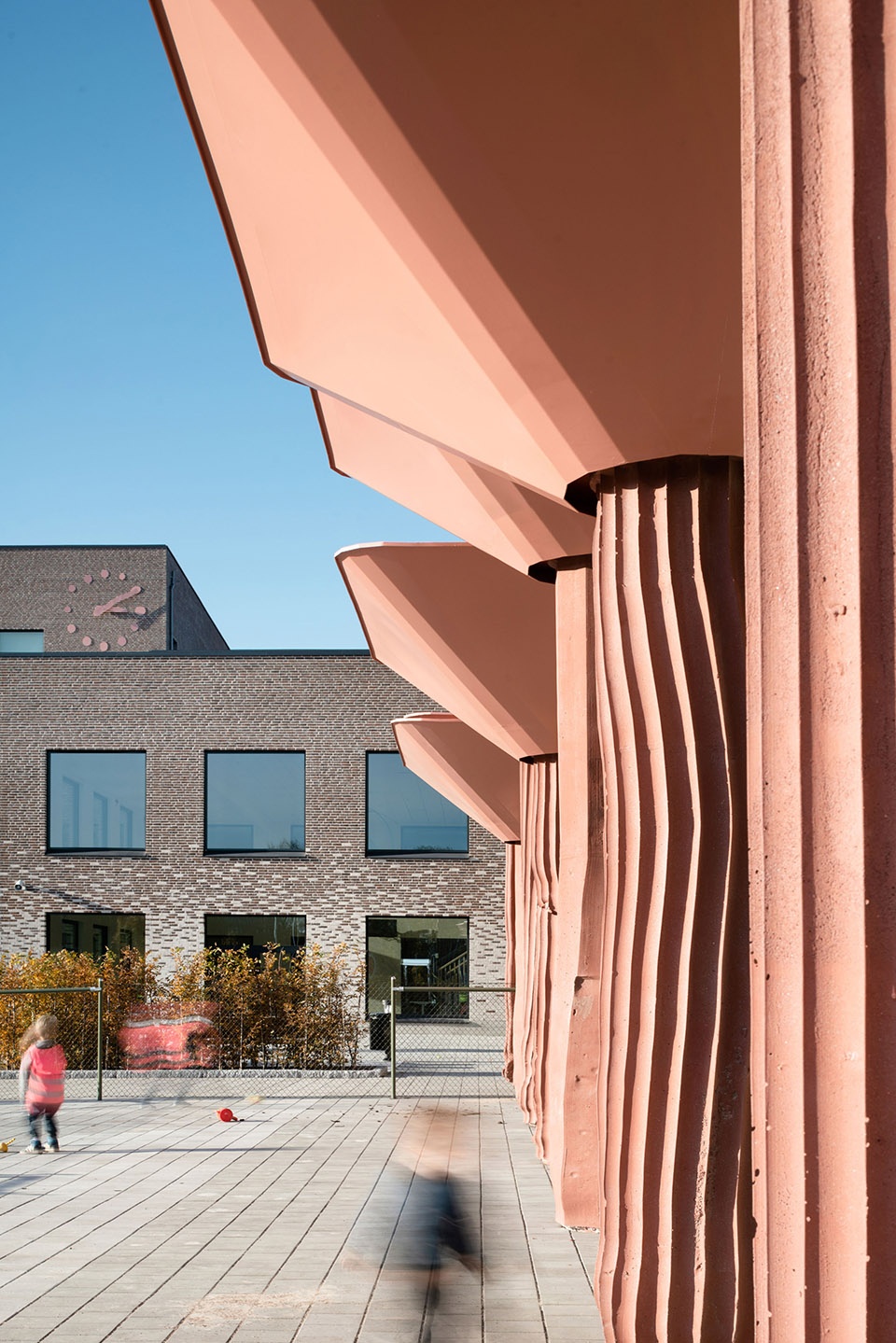 new tiunda school by c f moller architects