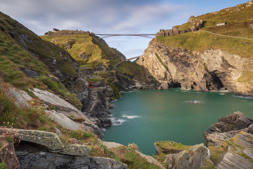 tintagel castle footbridge by ney partners william matthews associates