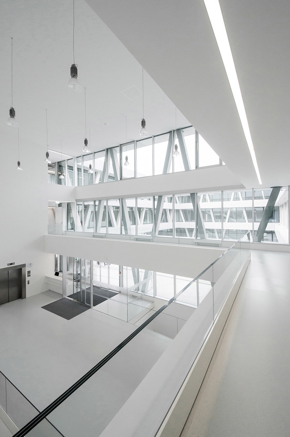 center of technology and design by alleswirdgut