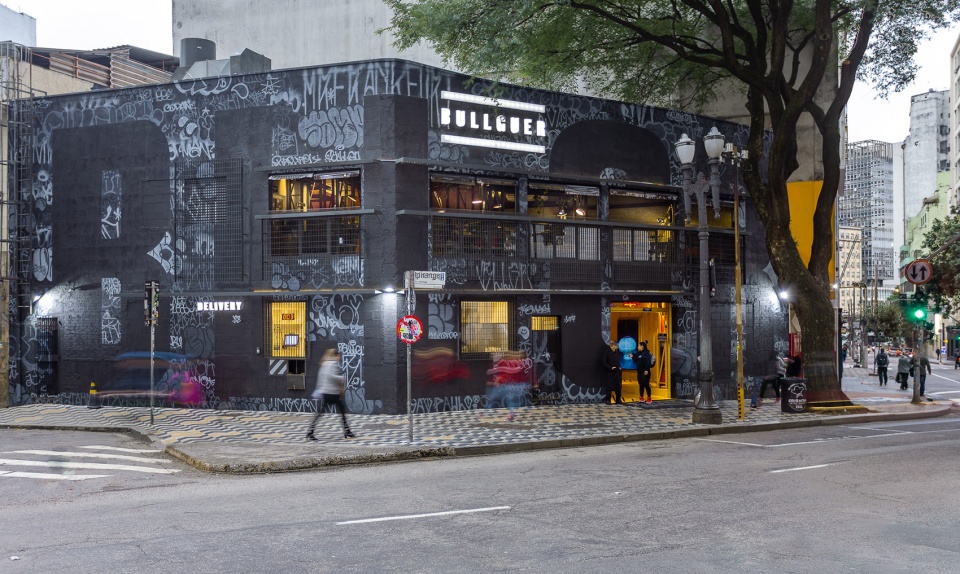 bullguer centro by superlimao studio