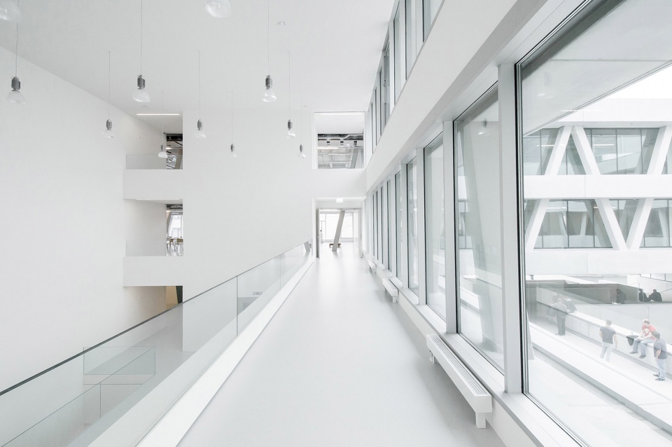 center of technology and design by alleswirdgut