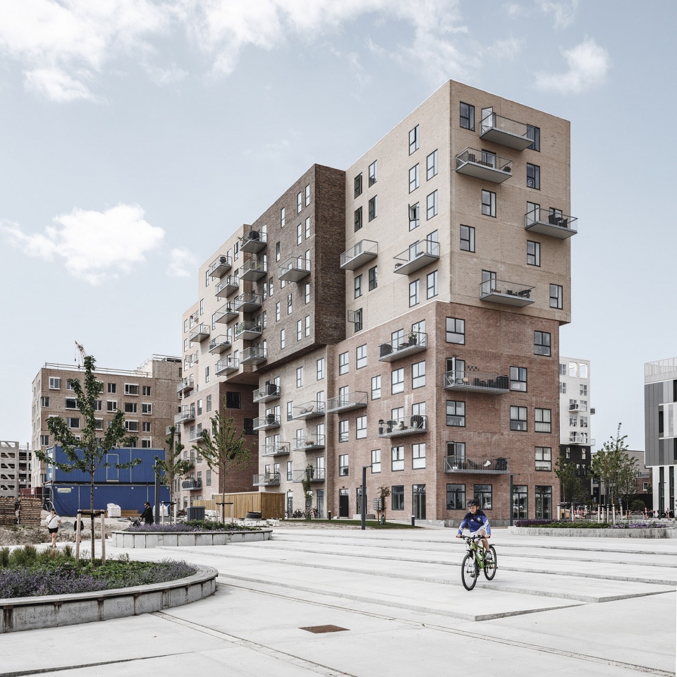cubic house adept