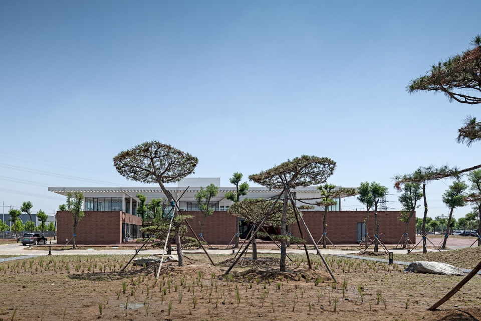 dingshi logistics office building china by archstudio