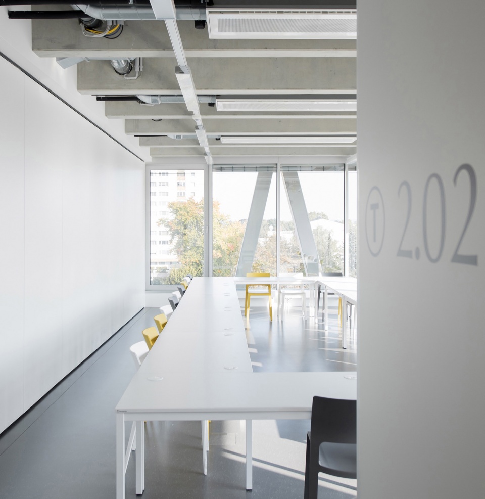 center of technology and design by alleswirdgut