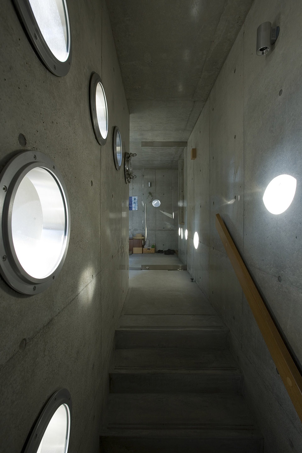 mon factoryhouse by eastern design office hojo structure research institute