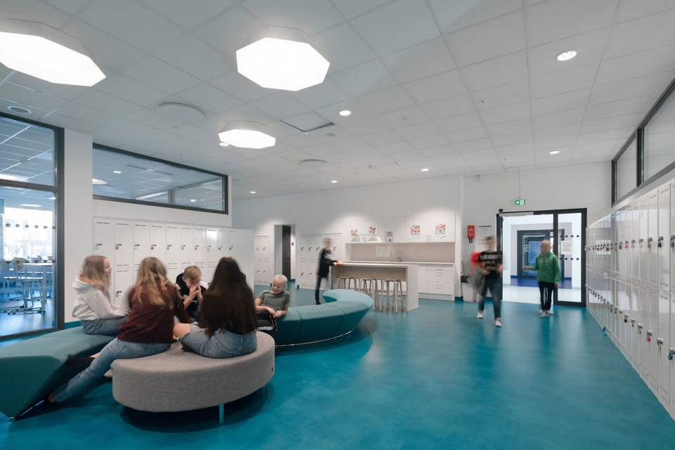 new tiunda school by c f moller architects