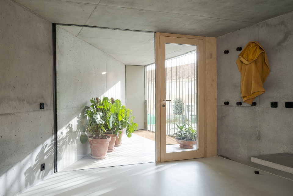 casa triangular by studio lpp