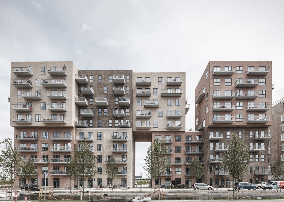 cubic house adept