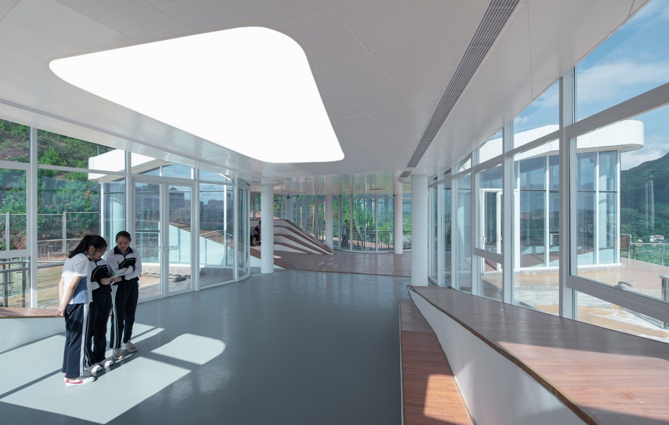 inside the mountain student club of heyuan senior high school by yuanism architects