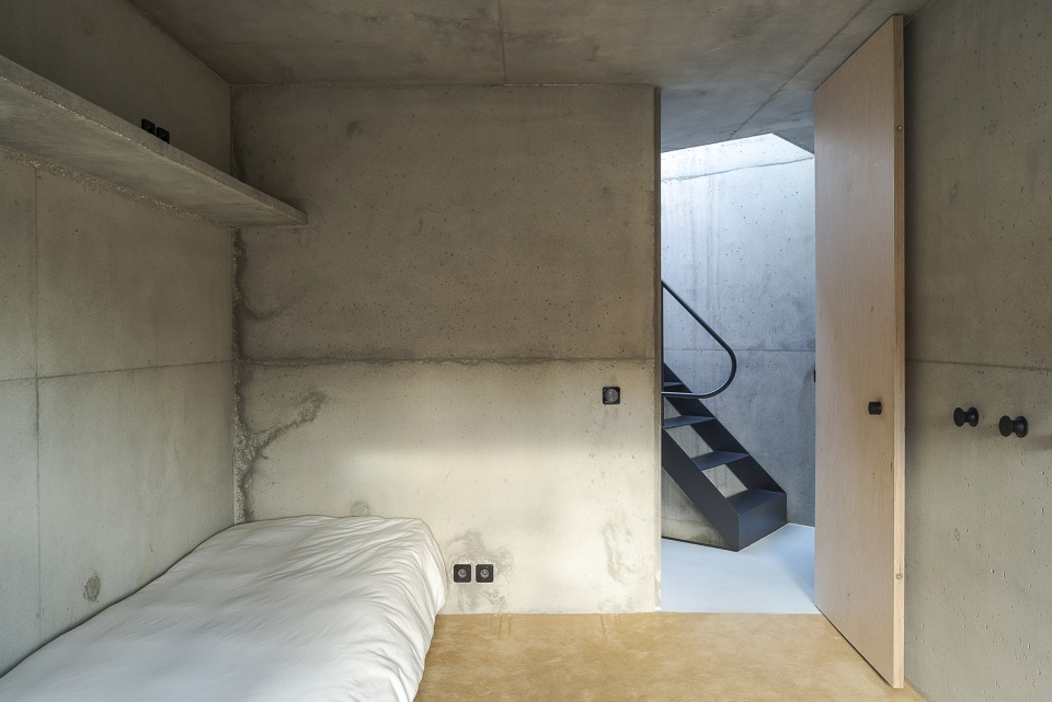 casa triangular by studio lpp