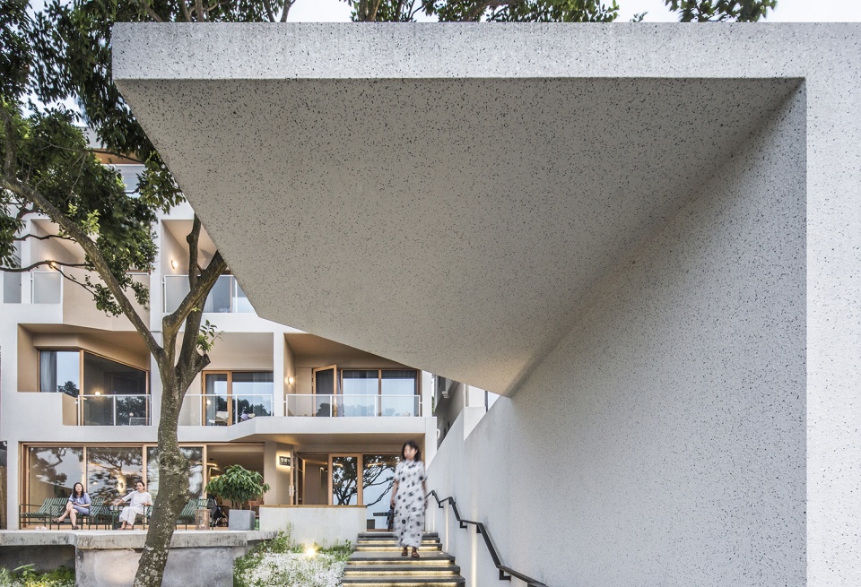 zhoushan summer hotel china by mat office