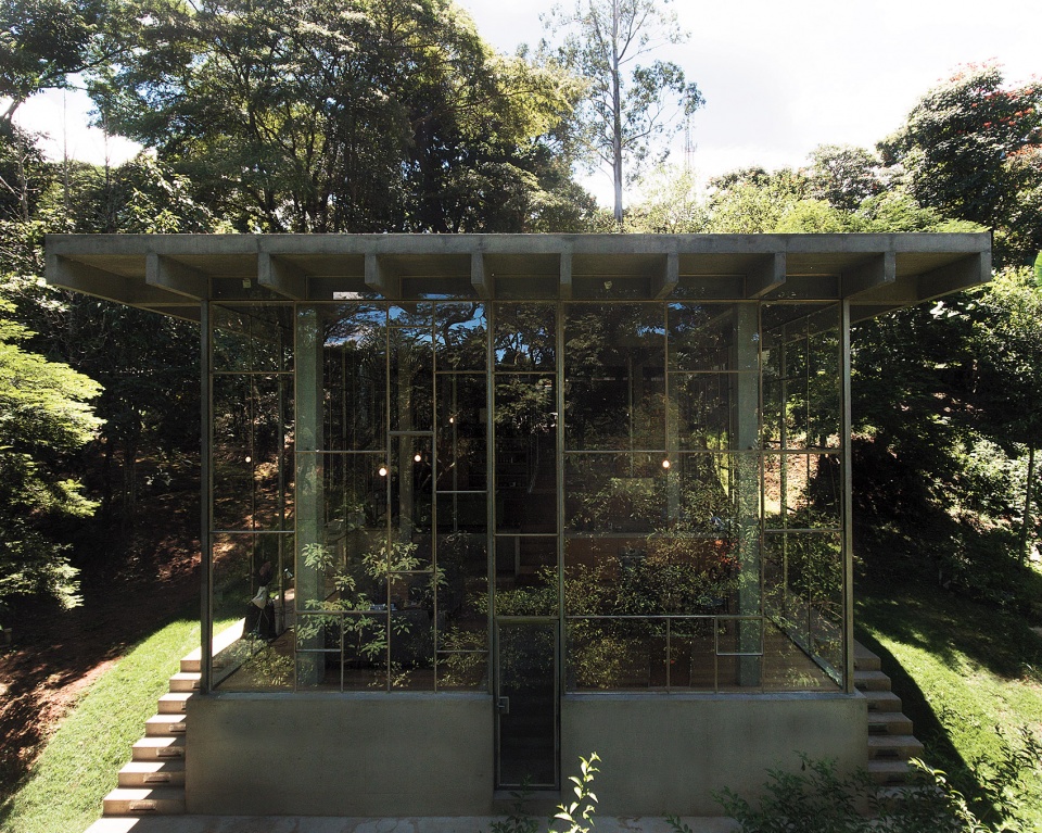 atelier branco casa biblioteca Gleeson Paulino