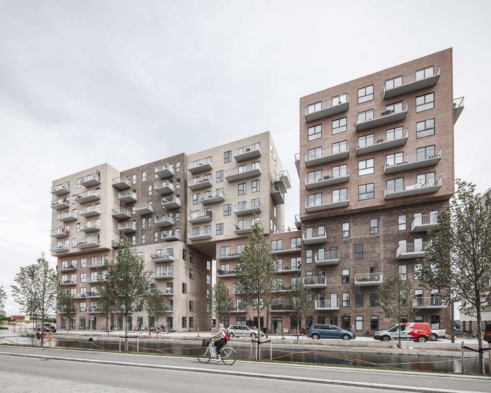 cubic house adept