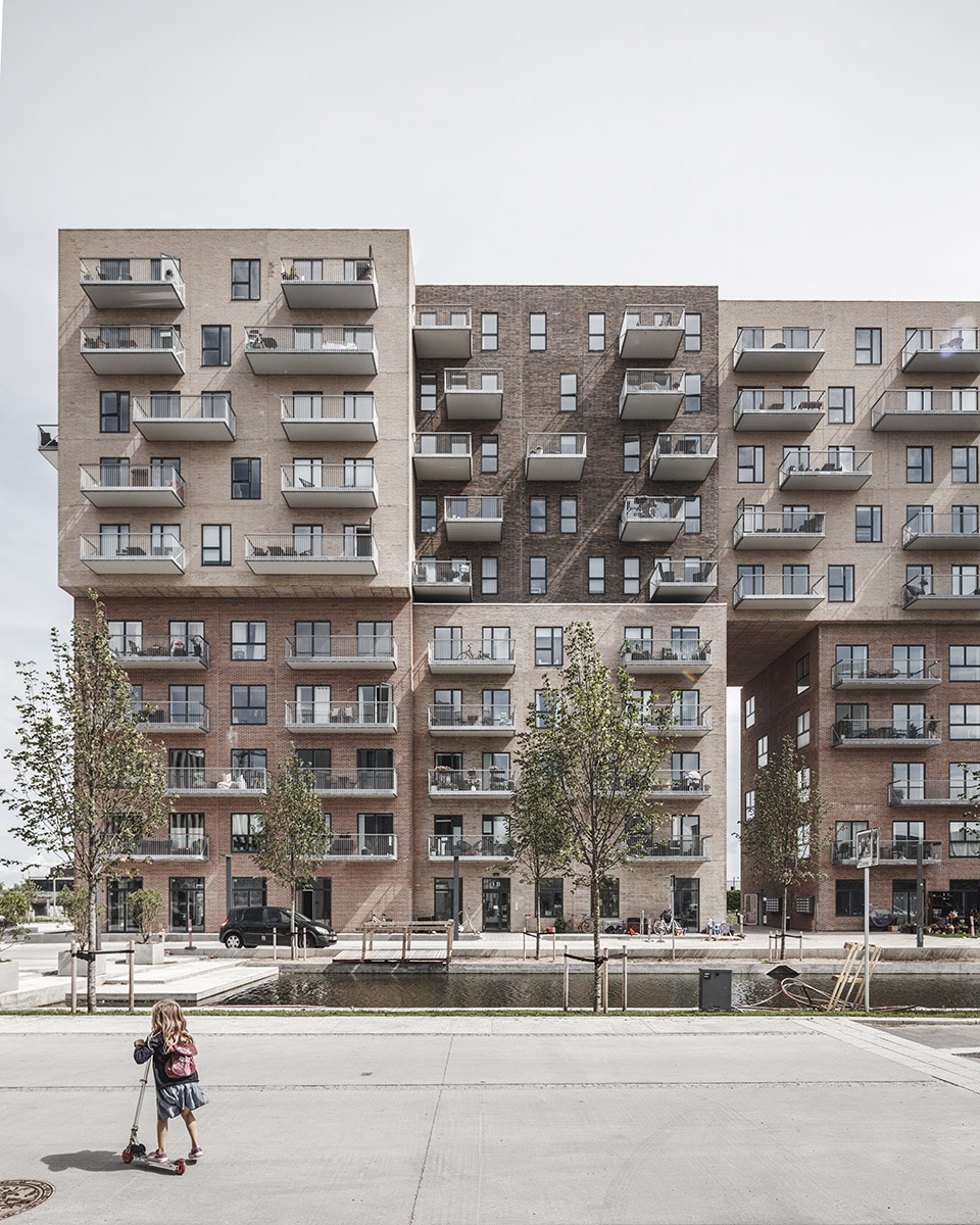 cubic house adept