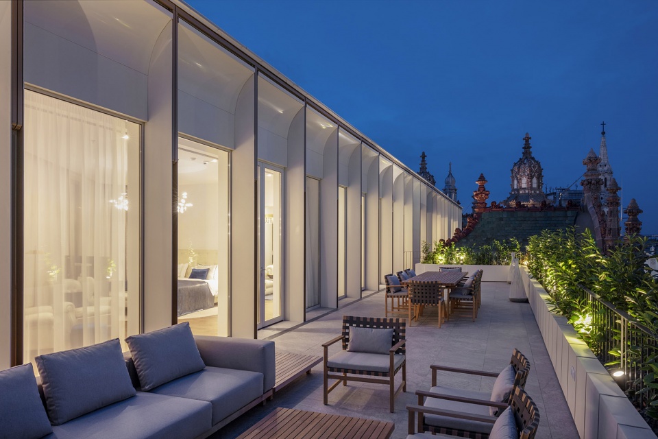 Paris Court Renovation by KROKIARCHIKON