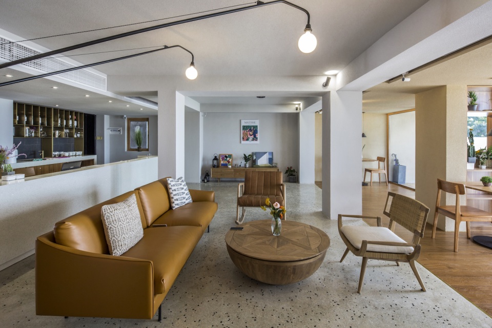 zhoushan summer hotel china by mat office