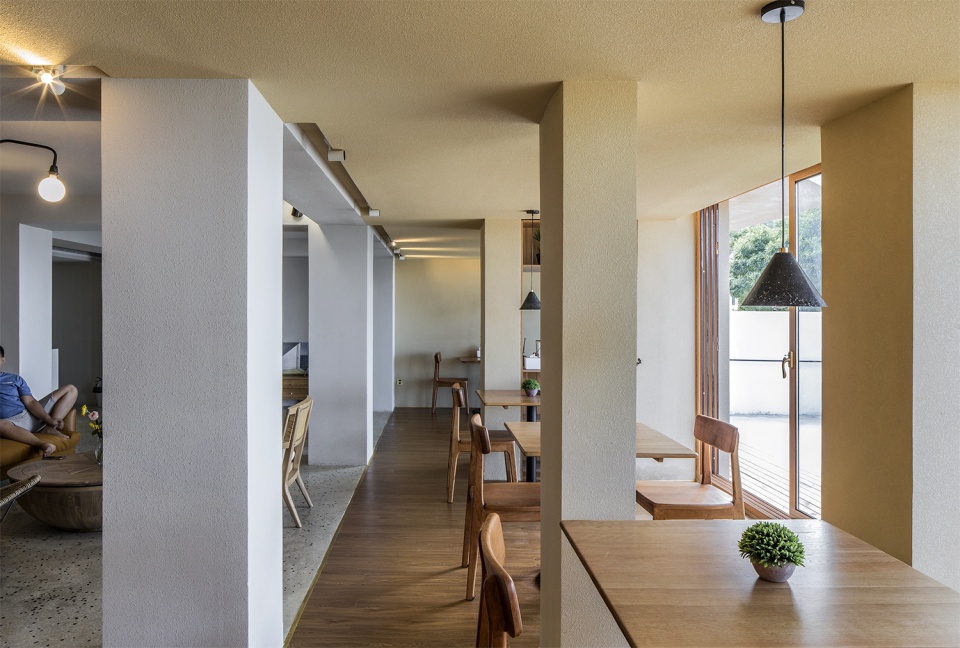 zhoushan summer hotel china by mat office