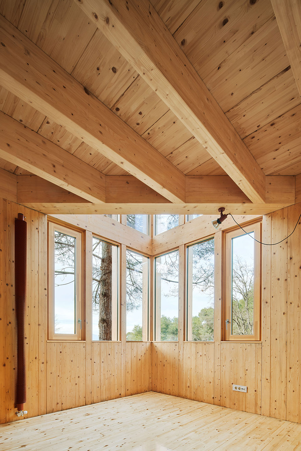 SINGLE FAMILY HOUSE IN LA FLORESTA, BARCELONA by ARQUITECTURAG 谷德设计网