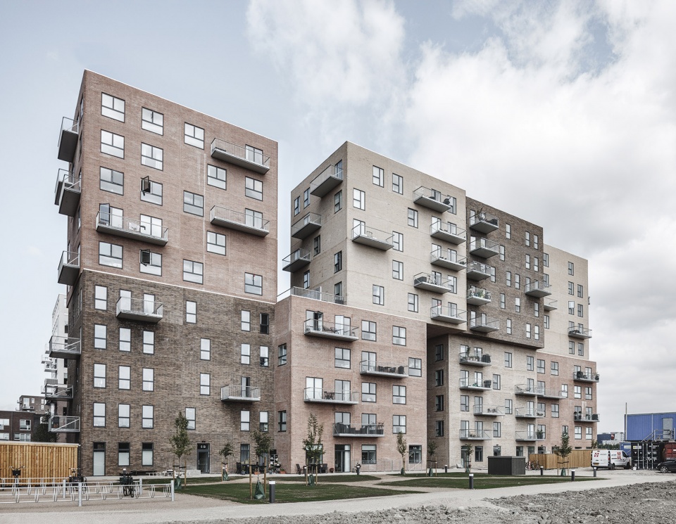 cubic house adept