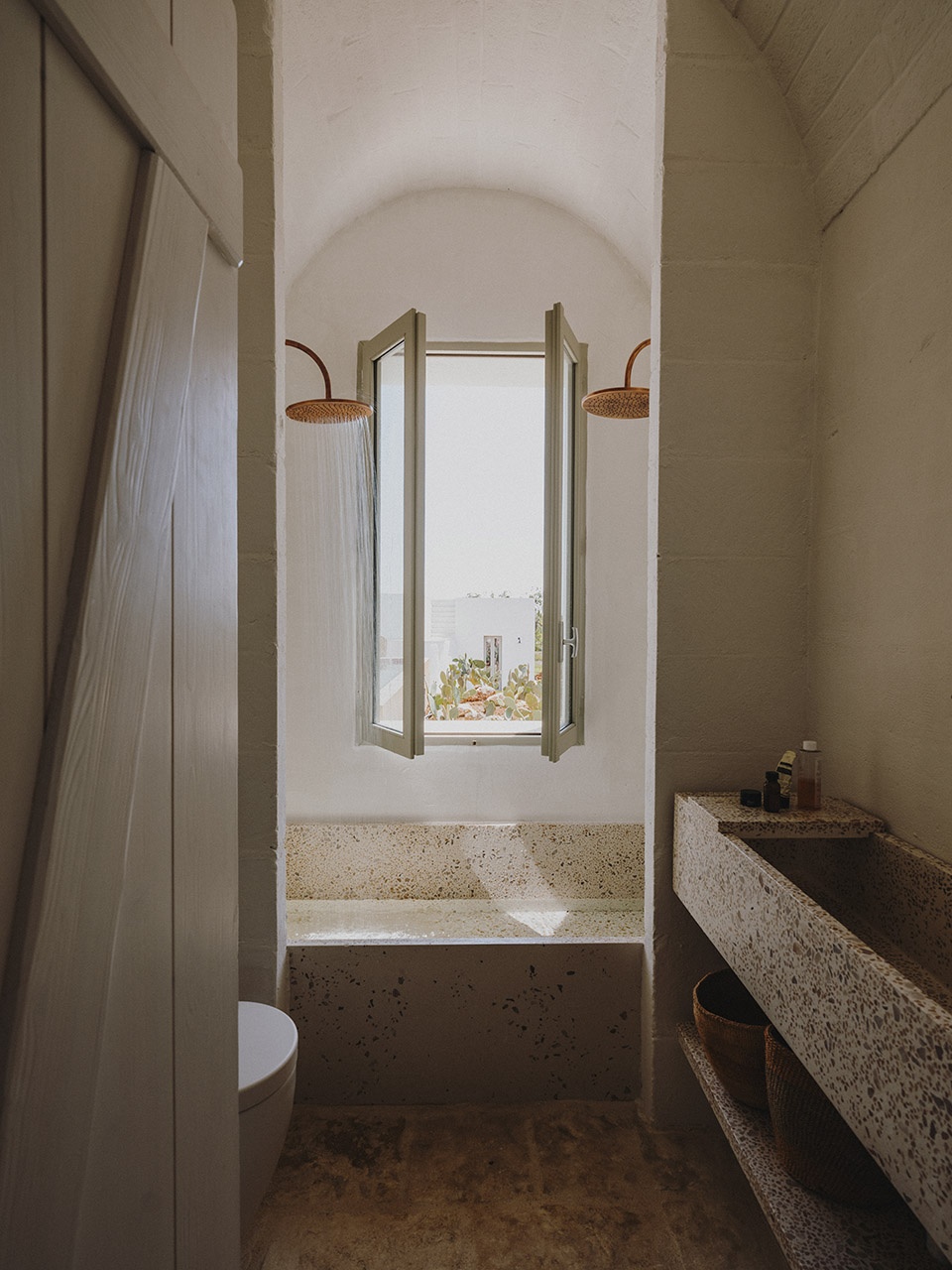 villa cardo by studio andrew trotter