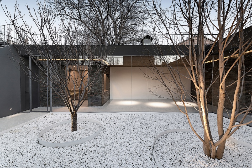 folding courtyard archstudio