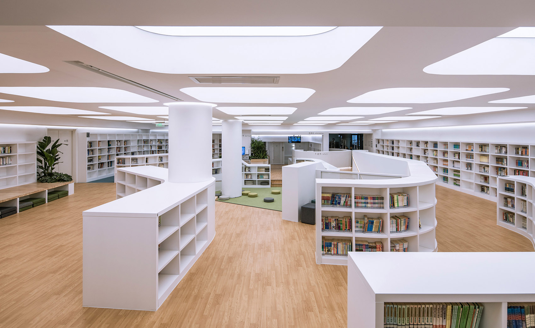 Jingshan School Library Renovatio, China by HuiYin Design & Research 谷德设计网
