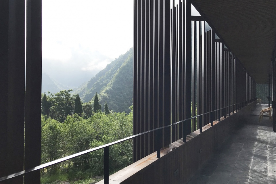 mountain restaurant bar china by zjjz