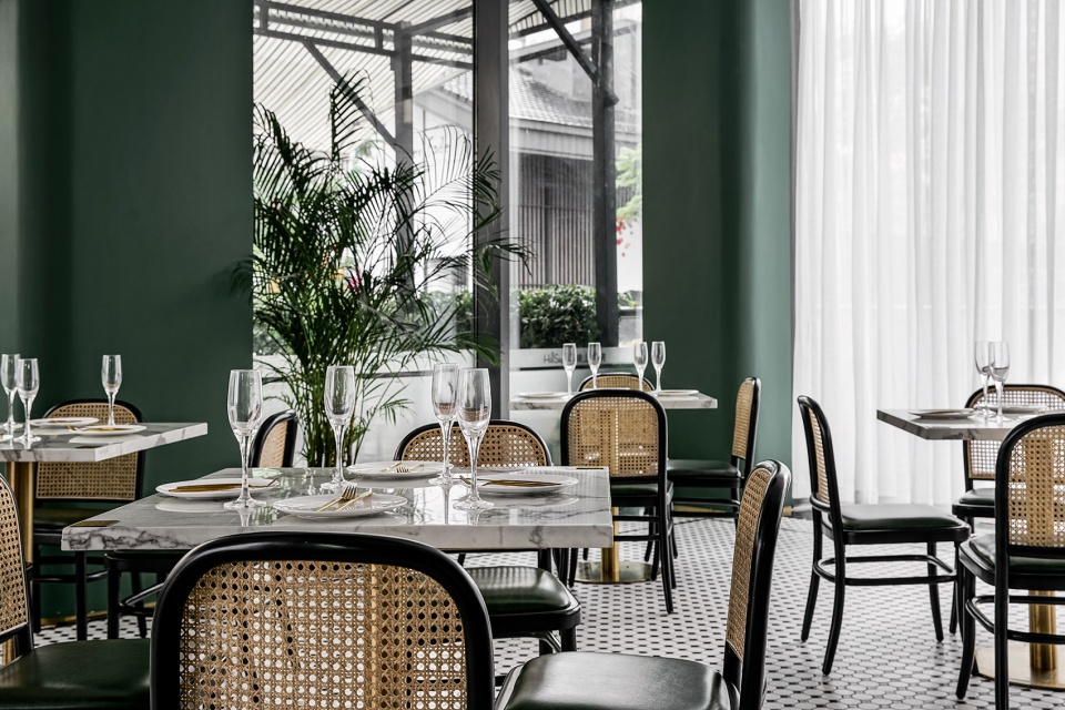 hillside restaurant by geemo studio