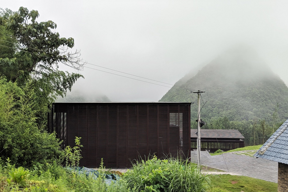 mountain restaurant bar china by zjjz