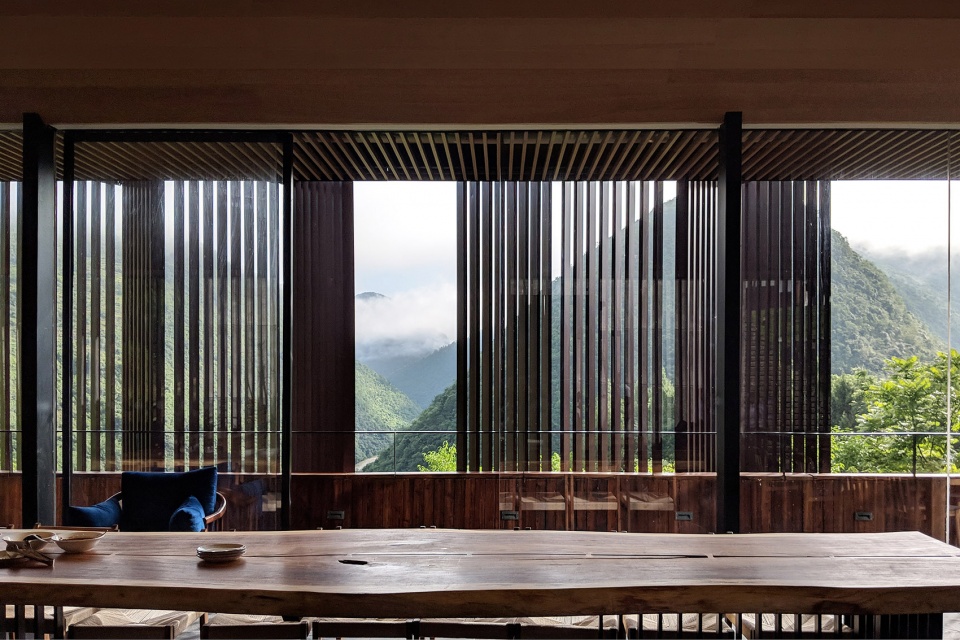 mountain restaurant bar china by zjjz