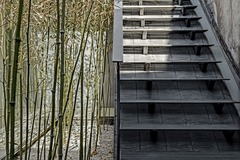 folding courtyard archstudio
