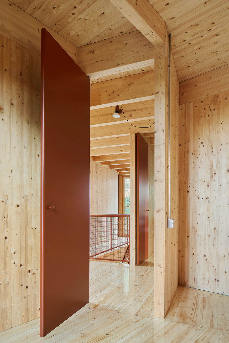 SINGLE FAMILY HOUSE IN LA FLORESTA, BARCELONA by ARQUITECTURAG 谷德设计网