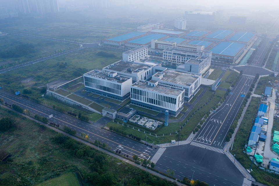 the first stage production base of chengdu chipscreen medicine industry china yuanism architects cpidi