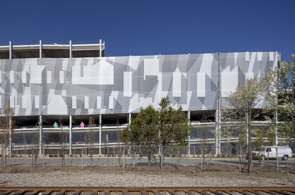 kendall square garage screens by french 2d