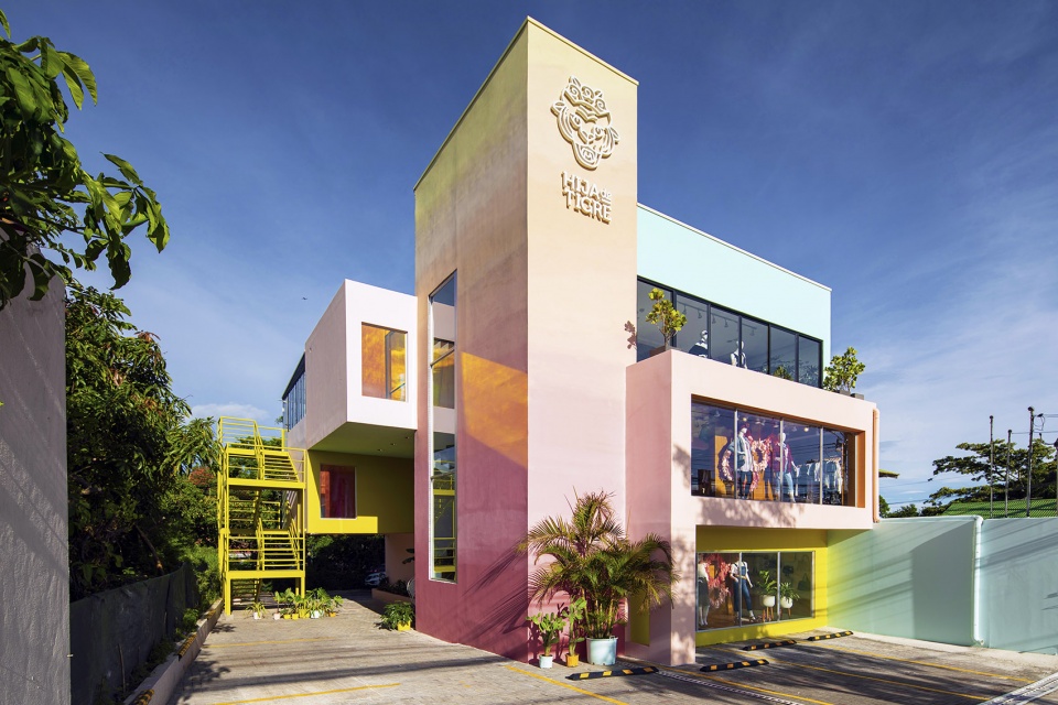 Hija de Tigre new store in Costa Rica by Taller KEN