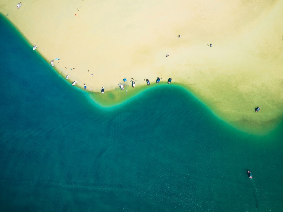 at 1000 feet by dinesh boaz