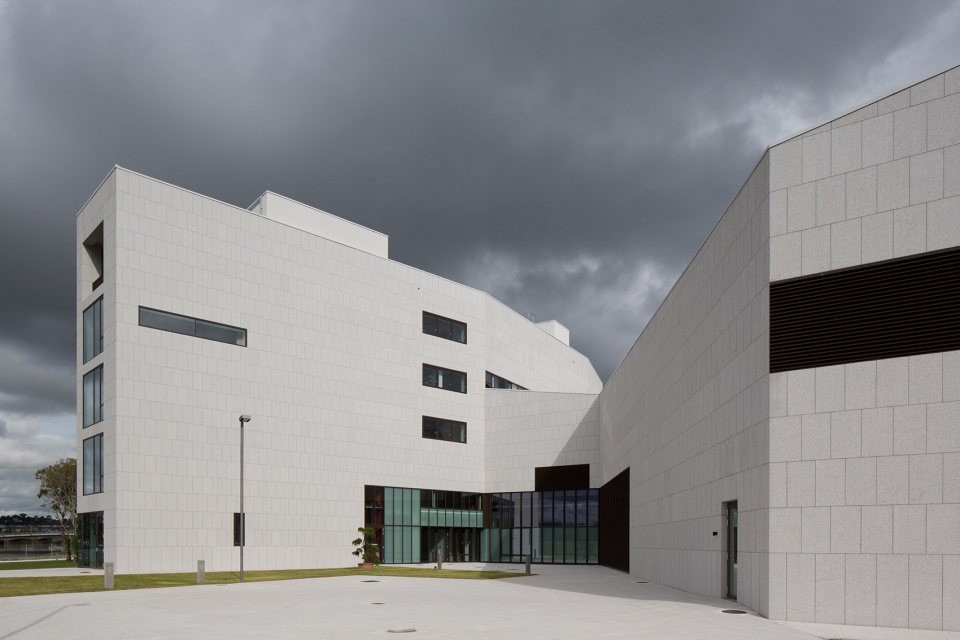 Beaufort Building for Wave Energy and Maritime Research by McCullough Mulvin Architects