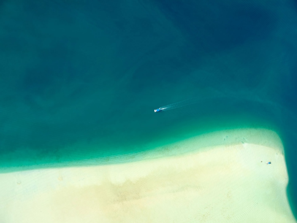 at 1000 feet by dinesh boaz