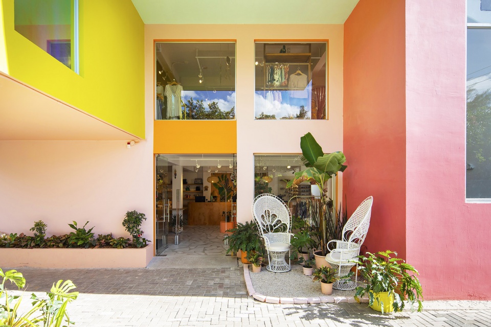 Hija de Tigre new store in Costa Rica by Taller KEN