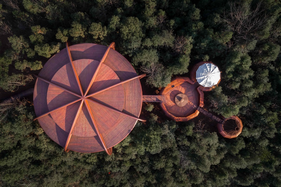 the tree house in qiyun mountain ufo china by shanghai atelier design continuum chongqing wisto landscape design co ltd