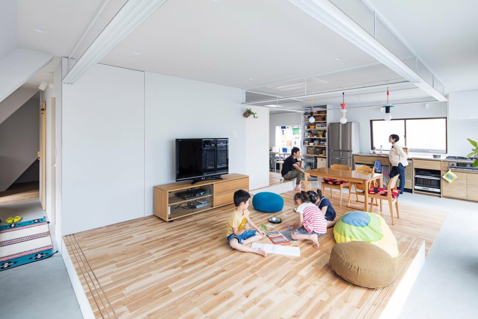 House in Taishido by camp design inc