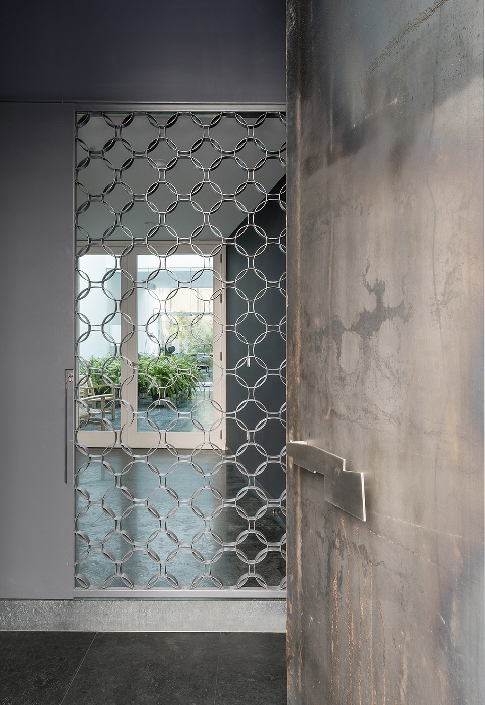 house a11 in sevilla by guillermo vazquez consuegra