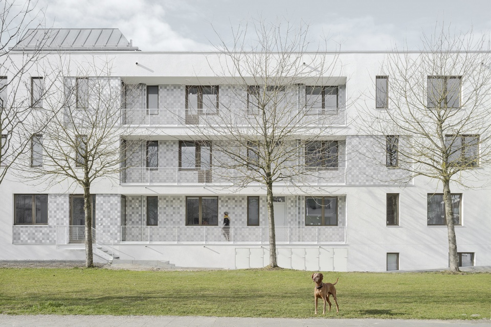 wohnen ohne auto by pool leber architekten
