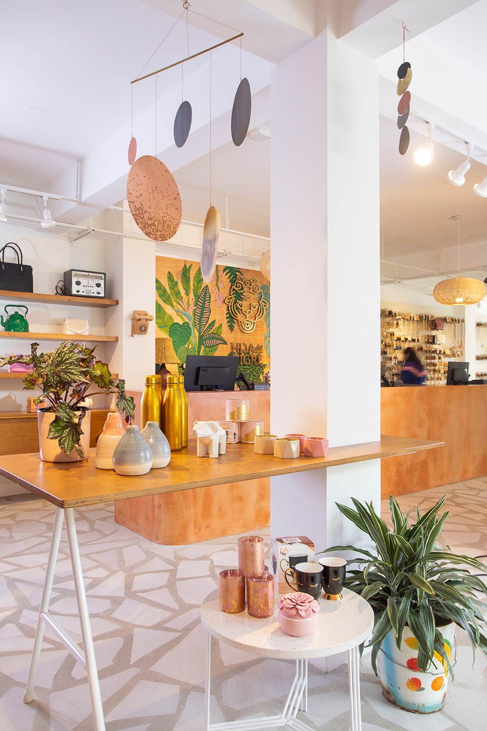 Hija de Tigre new store in Costa Rica by Taller KEN