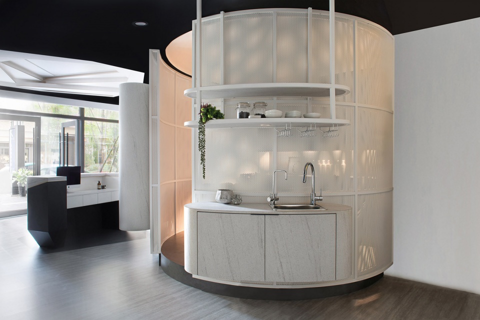 mute white china by han yue interior design