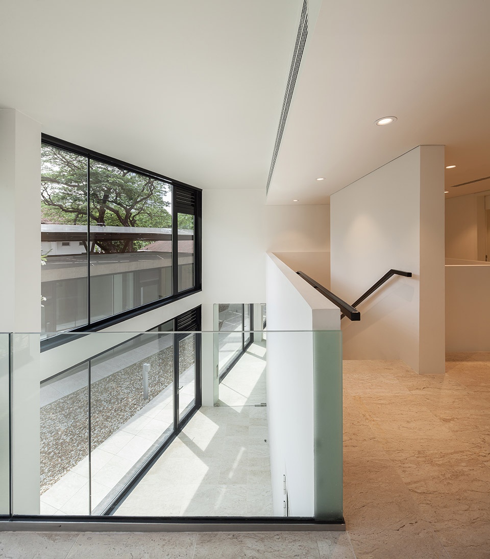 Austrian Embassy Bangkok by HOLODECK architects